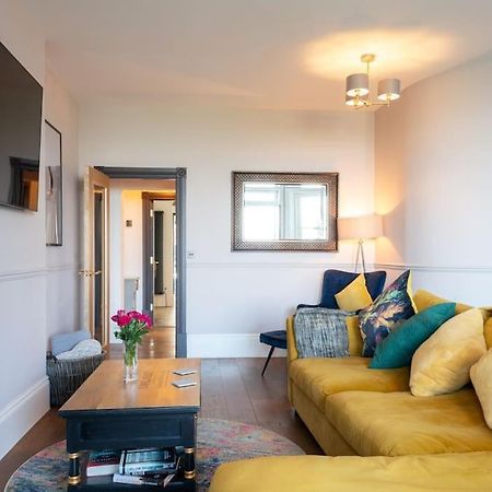 Stylish Beachfront Bolthole With Stunning Sea Views And Luxury Touches Herne Bay Kültér fotó