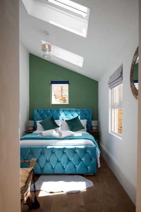 Stylish Beachfront Bolthole With Stunning Sea Views And Luxury Touches Herne Bay Kültér fotó