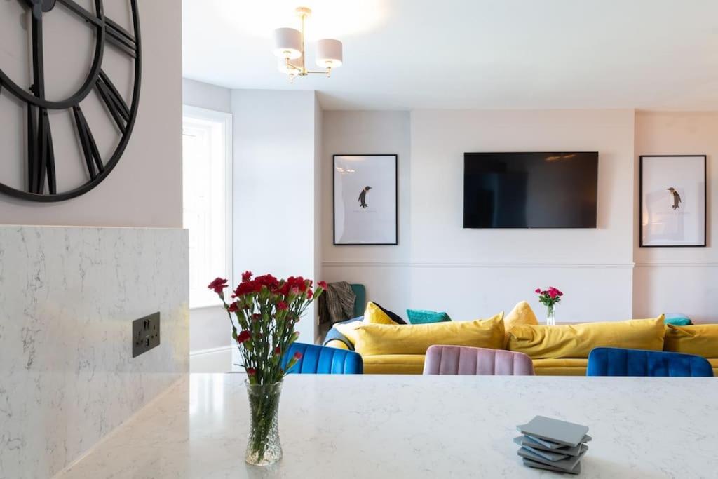 Stylish Beachfront Bolthole With Stunning Sea Views And Luxury Touches Herne Bay Kültér fotó