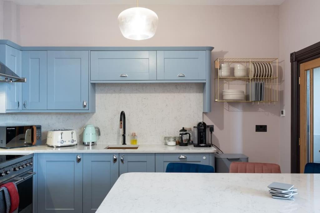 Stylish Beachfront Bolthole With Stunning Sea Views And Luxury Touches Herne Bay Kültér fotó